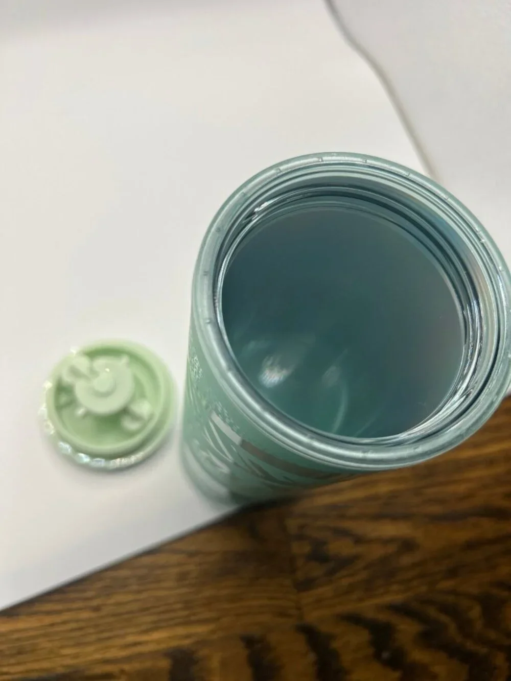 Starbucks light mint green iridescent 16 ounce tumbler with lid, no straw
